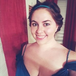 Meet your Posher, Lauren